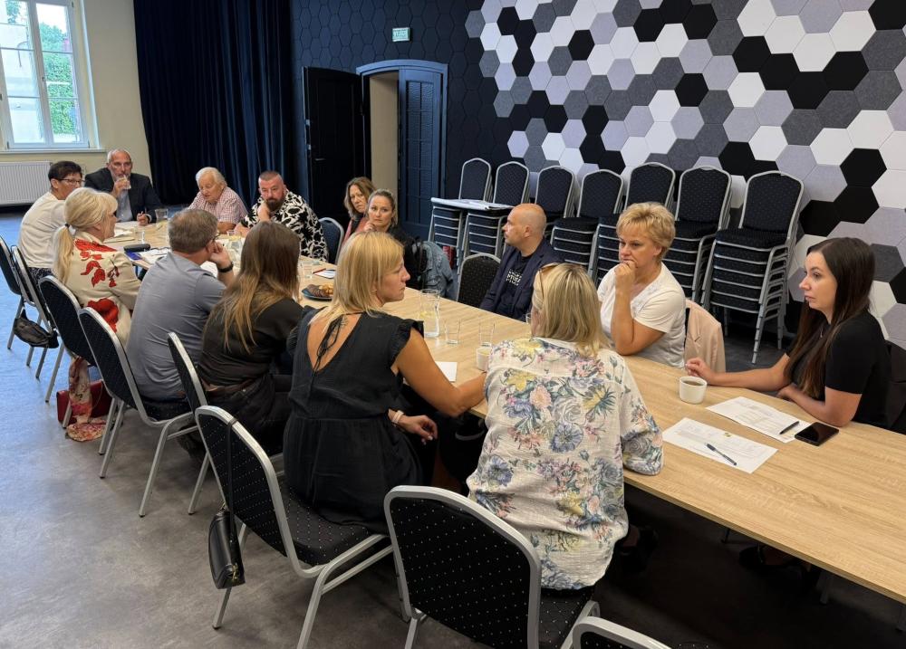 PARTNERSTWO NA RZECZ INTEGRACJI I WSPIERANIA ROZWOJU WSPÓLNOTY SAMORZĄDOWEJ GMINY RAWICZ - sierpień 2025 r